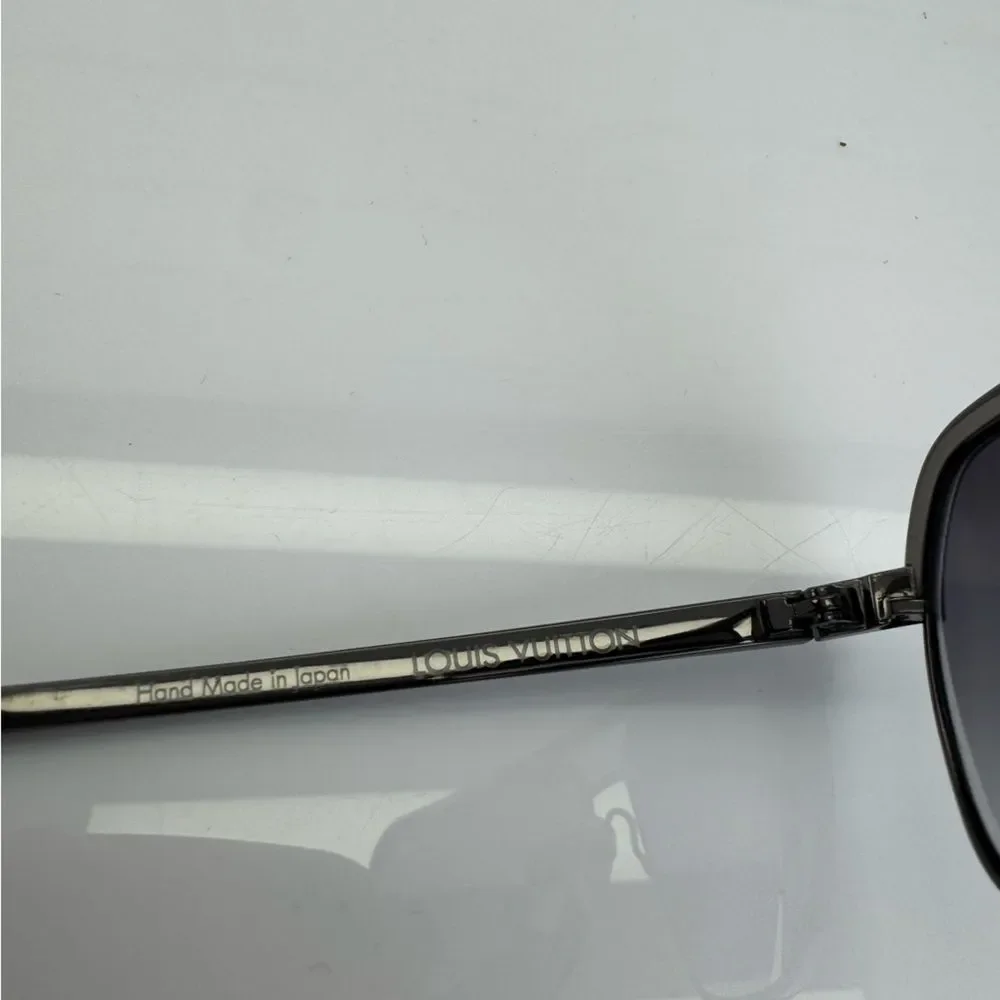Louis Vuitton Arias GM Gladiator Sunglasses Z0169U